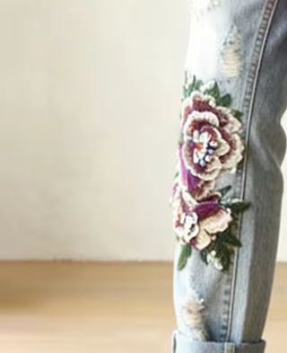 Elegante damesjeans met bloeme - Embroidery Effect recensie en prijs