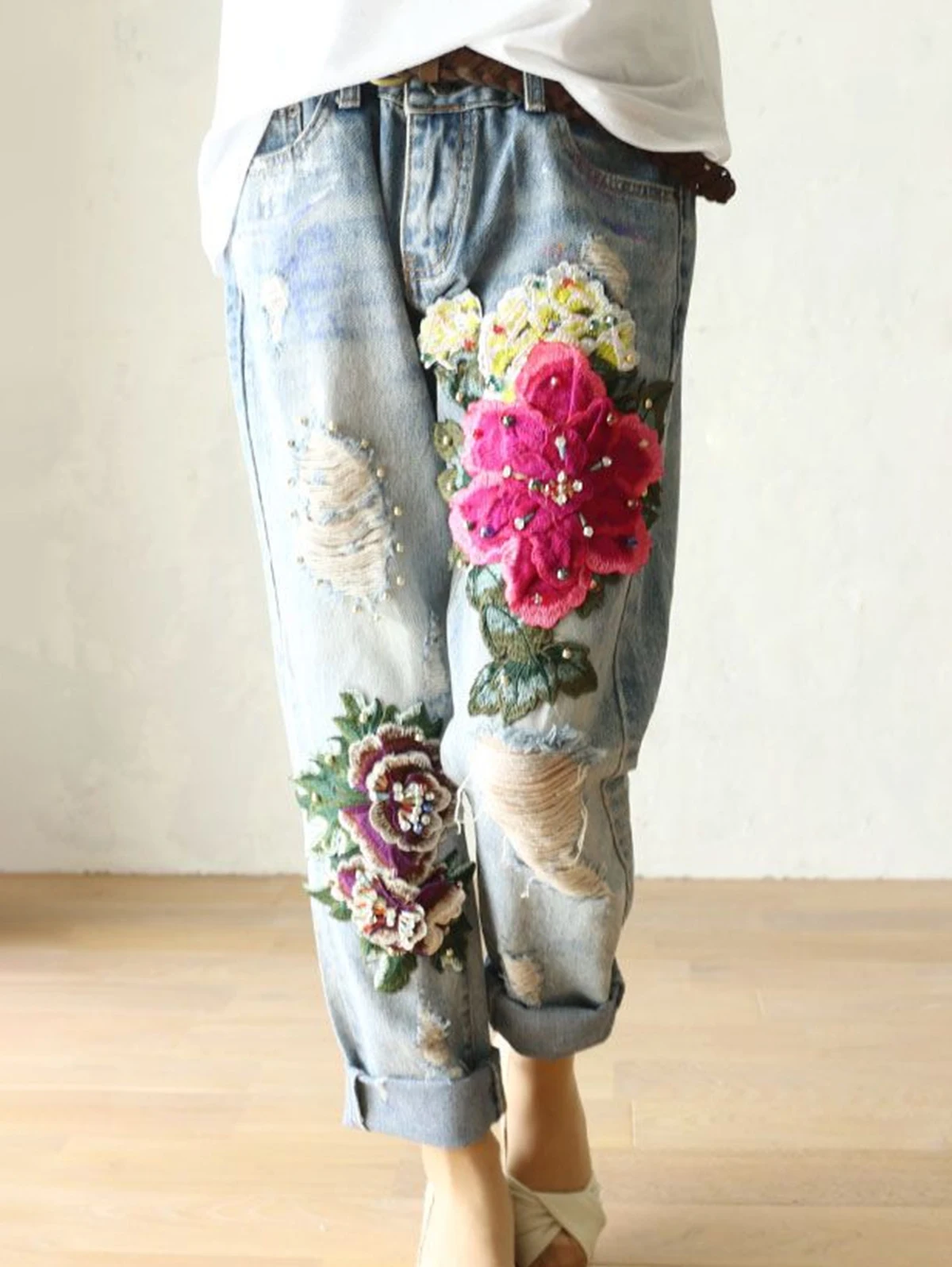 Elegante damesjeans met bloeme - Embroidery Effect recensie en prijs