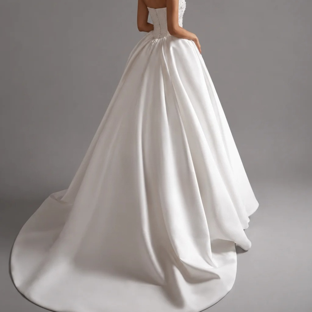 Op maat gemaakte elegante trou - Embroidery Online Design recensie en prijs