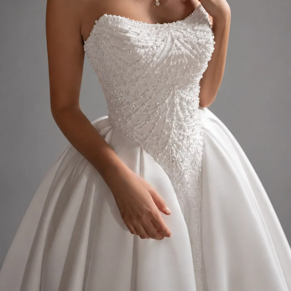 Op maat gemaakte elegante trou - Embroidery Online Design recensie en prijs